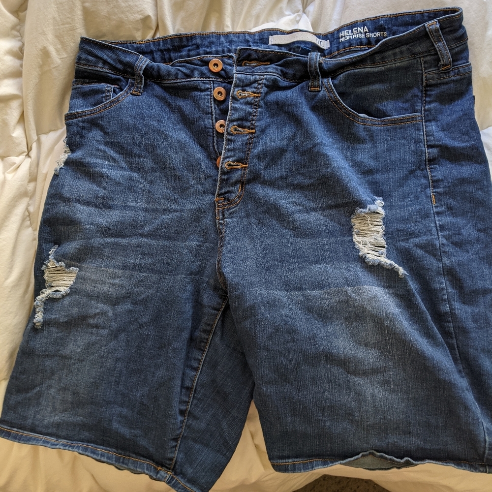It high rise distressed jean shorts size 16